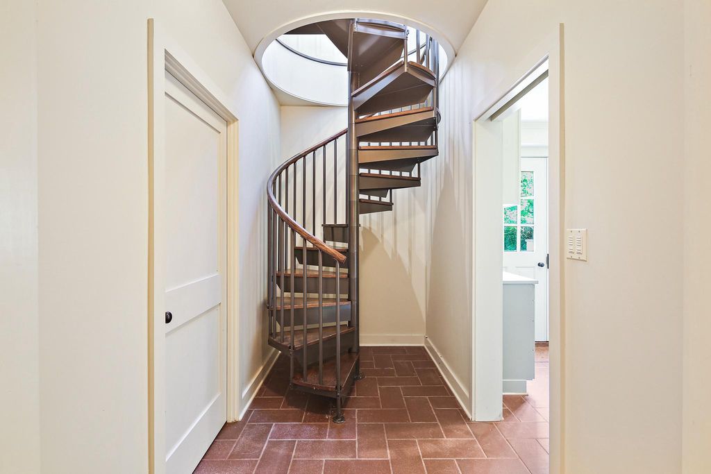 Image 80 of property listing at 900 ARMY RD, Baltimore, MD 21204