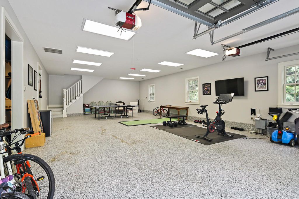 Image 89 of property listing at 900 ARMY RD, Baltimore, MD 21204