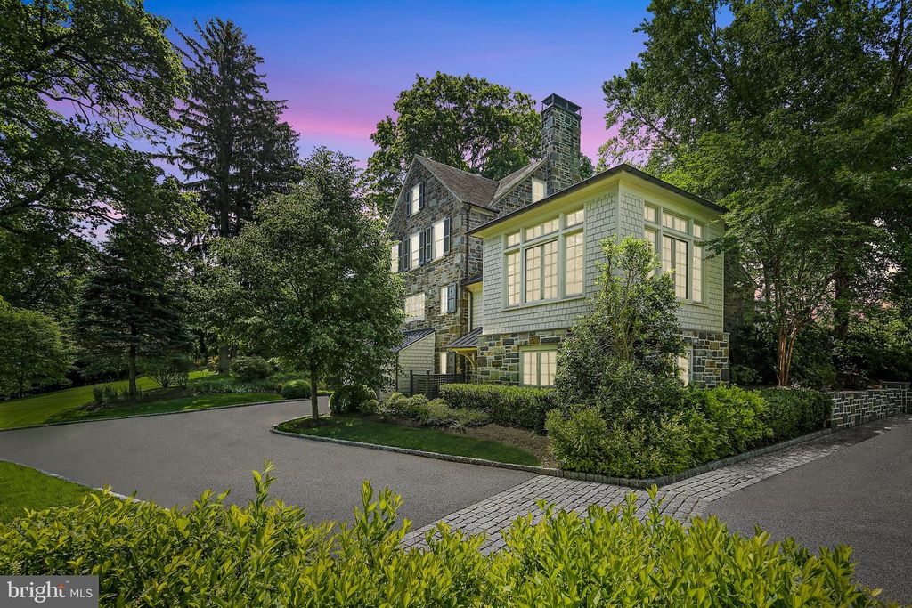 Image 95 of property listing at 900 ARMY RD, Baltimore, MD 21204