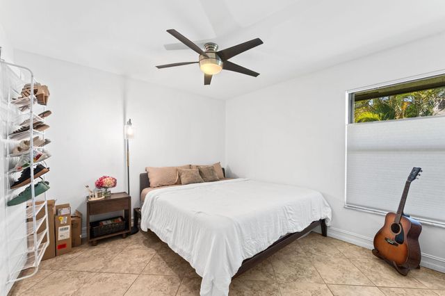 7811 BEECHFERN Circle 26, Tamarac, FL 33321