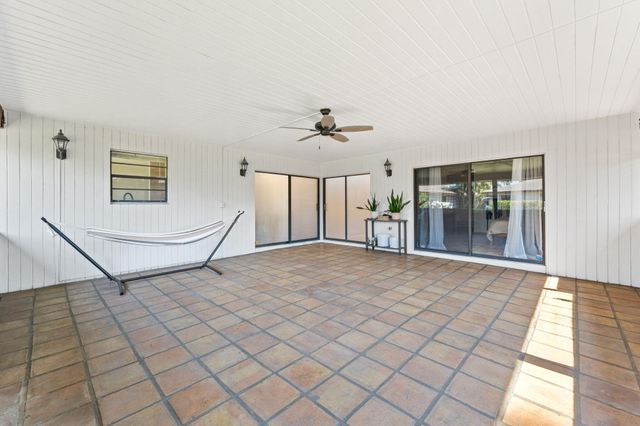7811 BEECHFERN Circle 26, Tamarac, FL 33321