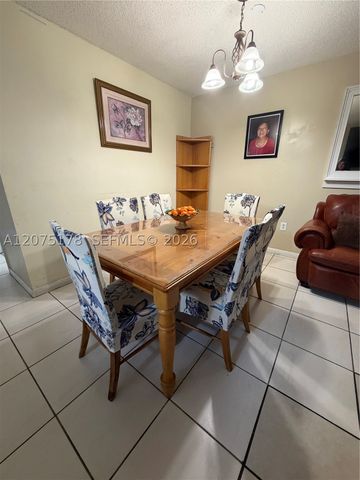15771 SW 137th Ave 201, Miami, FL 33177