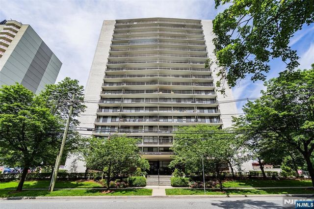 277 Prospect Avenue 4C, Hackensack, NJ 07601