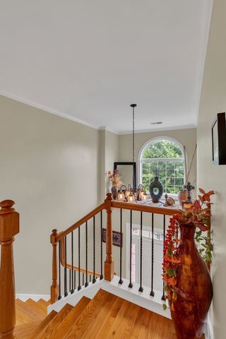 1046 Island Brook Dr, Hendersonville, TN 37075