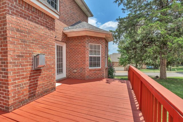 1046 Island Brook Dr, Hendersonville, TN 37075