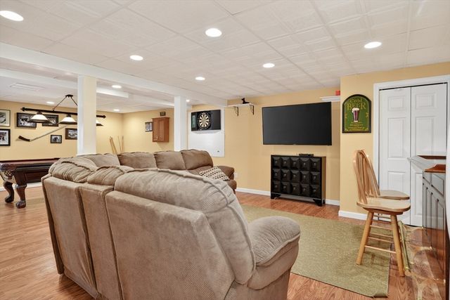 23 Twin Spring Drive, Boylston, MA 01505