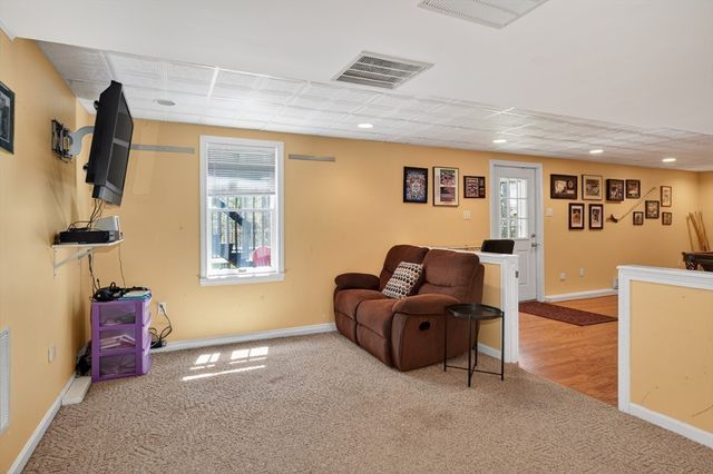 23 Twin Spring Drive, Boylston, MA 01505