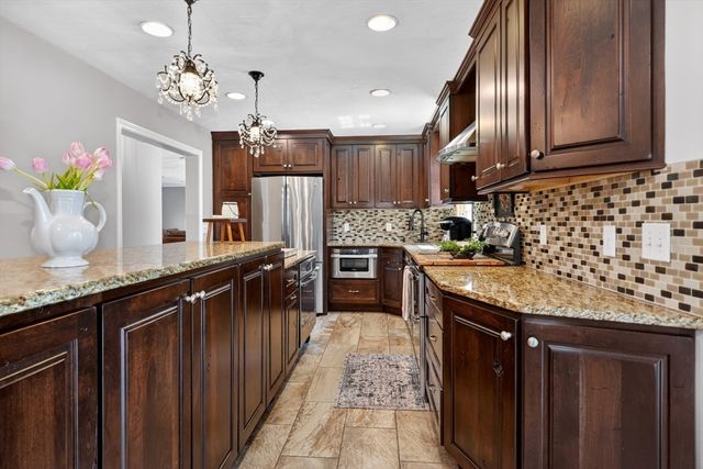 23 Twin Spring Drive, Boylston, MA 01505