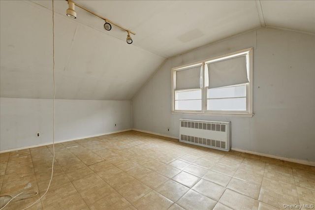 25707 147th Avenue, Rosedale, NY 11422
