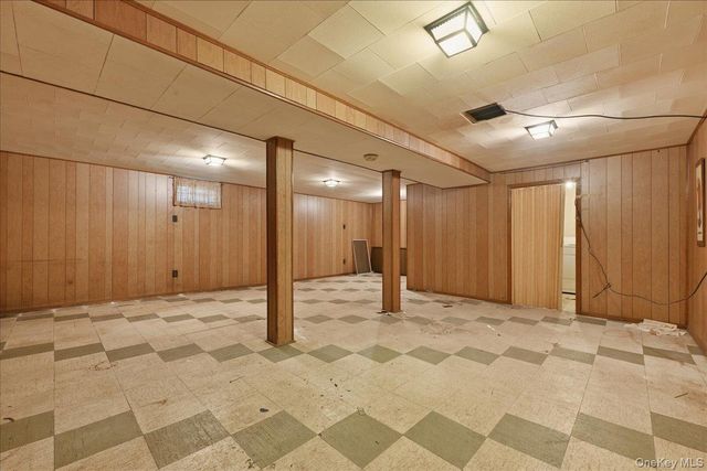 25707 147th Avenue, Rosedale, NY 11422