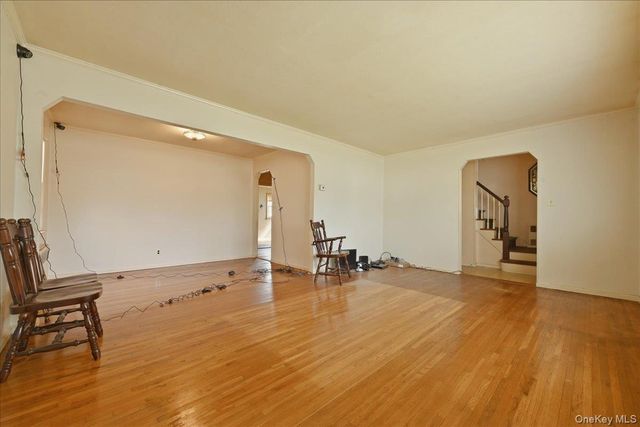 25707 147th Avenue, Rosedale, NY 11422