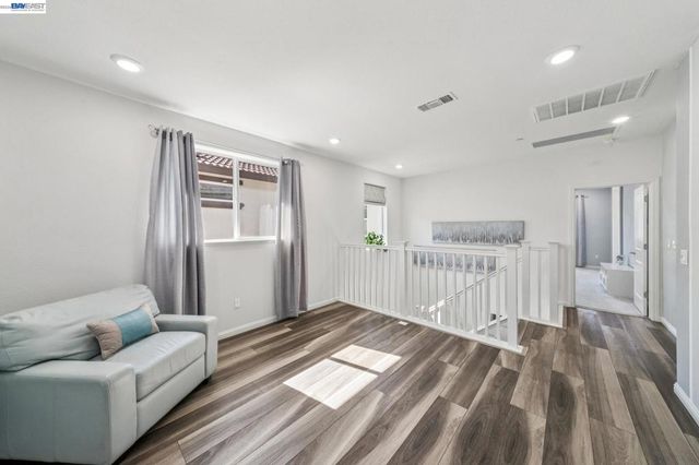 209 Brush Creek Dr, Brentwood, CA 94513