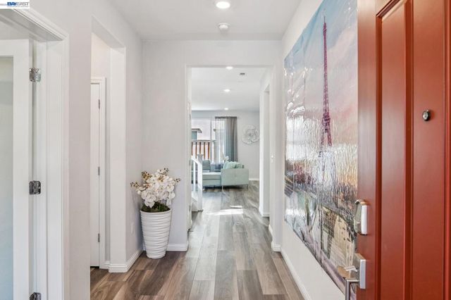 209 Brush Creek Dr, Brentwood, CA 94513