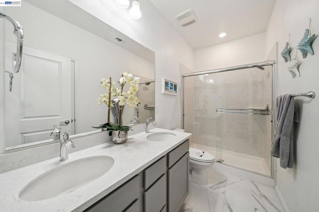 209 Brush Creek Dr, Brentwood, CA 94513