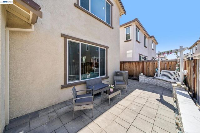 209 Brush Creek Dr, Brentwood, CA 94513