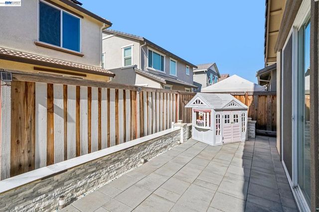 209 Brush Creek Dr, Brentwood, CA 94513