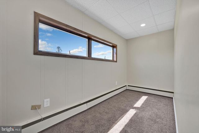 204 S BROAD MOUNTAIN AVE, Frackville, PA 17931