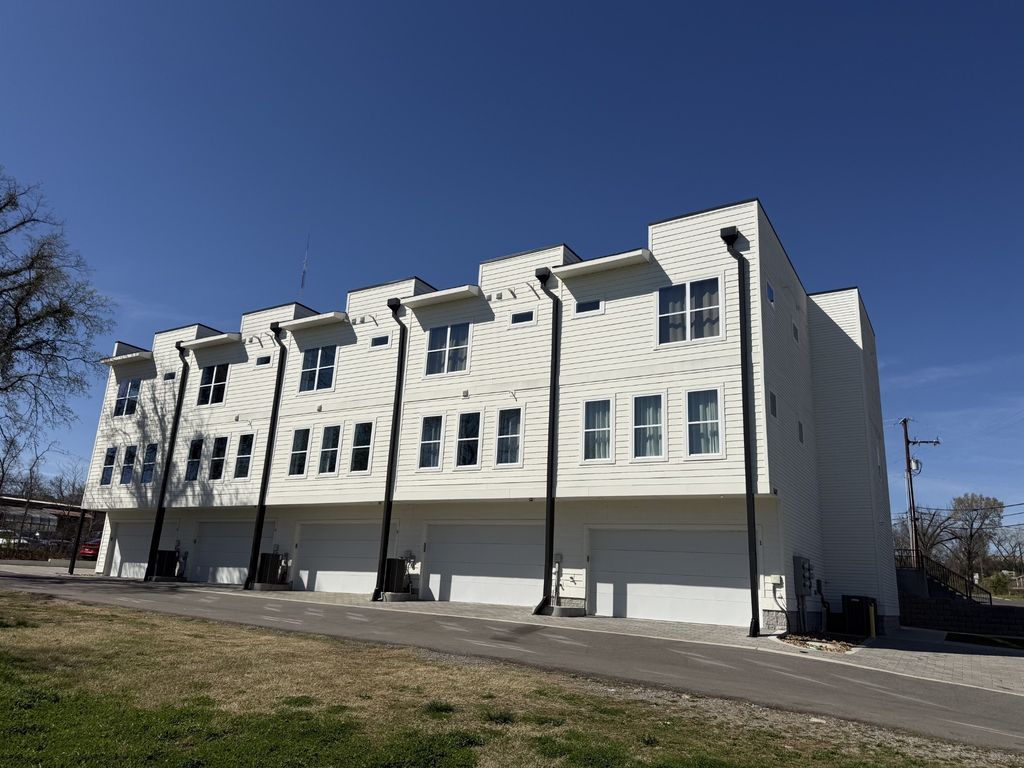 5621 Lenox Ave Unit 4, Nashville, TN 37209