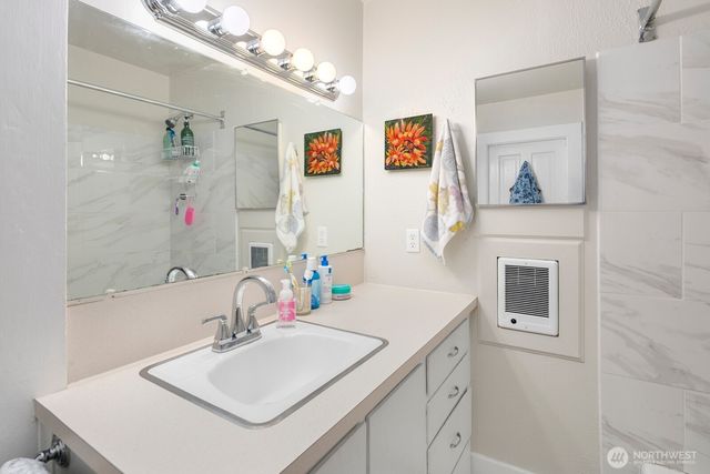 919 6th Avenue S, Edmonds, WA 98020
