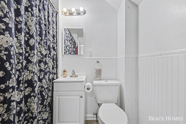 17 Vandine Place, Grand Rapids, MI 49503