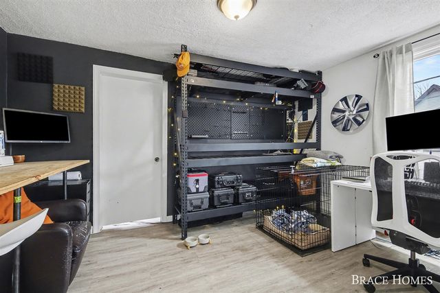 17 Vandine Place, Grand Rapids, MI 49503