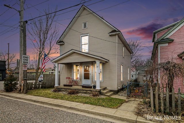 17 Vandine Place, Grand Rapids, MI 49503