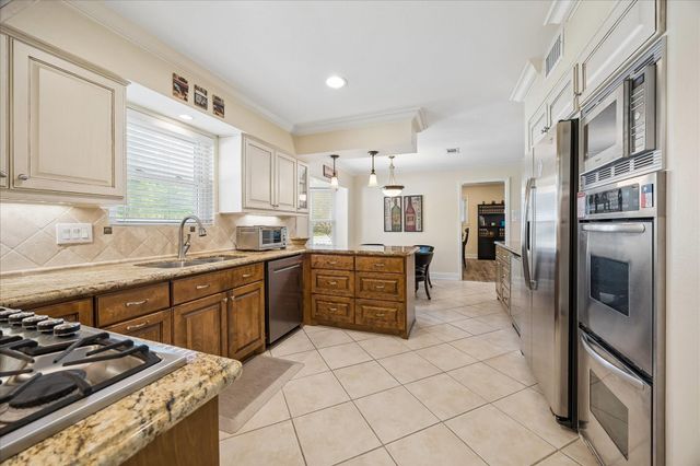5547 Wigton Drive, Houston, TX 77096
