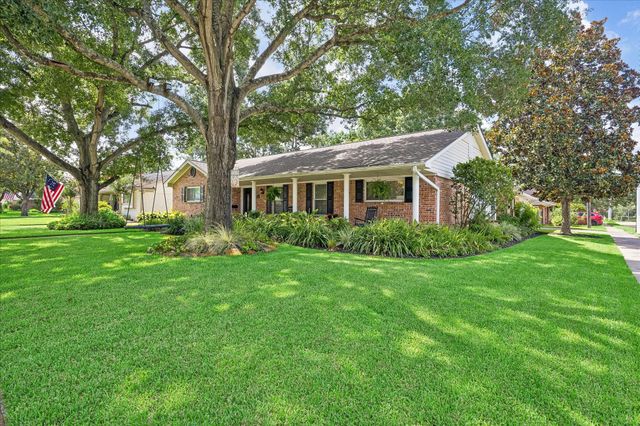 5547 Wigton Drive, Houston, TX 77096