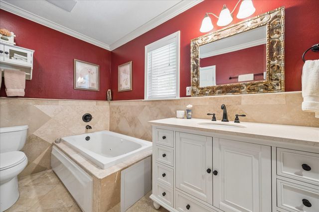 5547 Wigton Drive, Houston, TX 77096