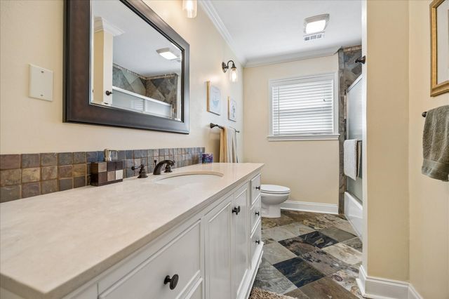 5547 Wigton Drive, Houston, TX 77096
