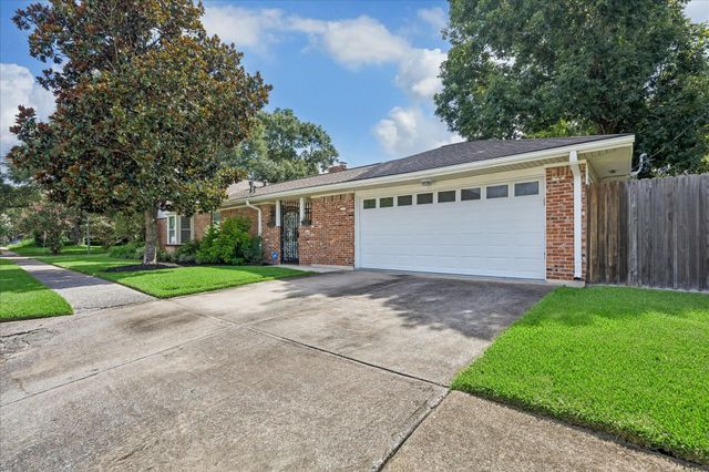 5547 Wigton Drive, Houston, TX 77096