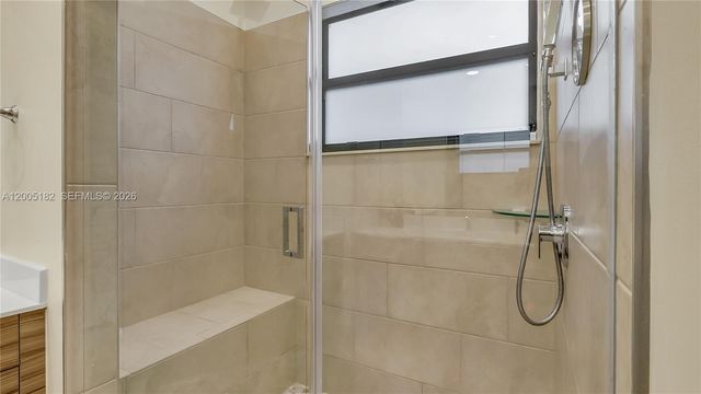 16051 NW 87th Ct, Miami Lakes, FL 33018