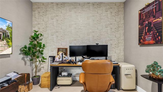 16051 NW 87th Ct, Miami Lakes, FL 33018