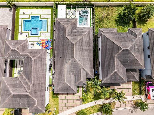 16051 NW 87th Ct, Miami Lakes, FL 33018