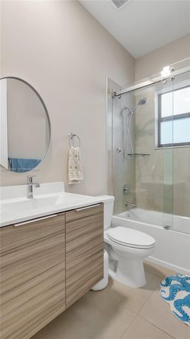 16051 NW 87th Ct, Miami Lakes, FL 33018