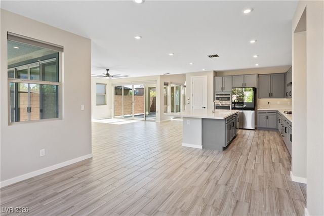 9710 Hiking Avenue, Las Vegas, NV 89166