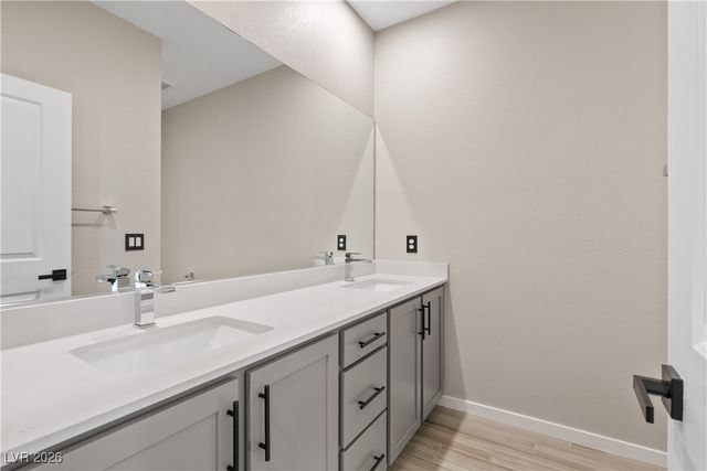 9710 Hiking Avenue, Las Vegas, NV 89166