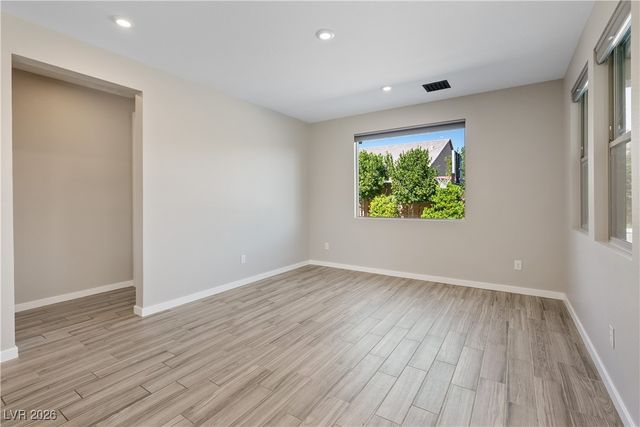 9710 Hiking Avenue, Las Vegas, NV 89166