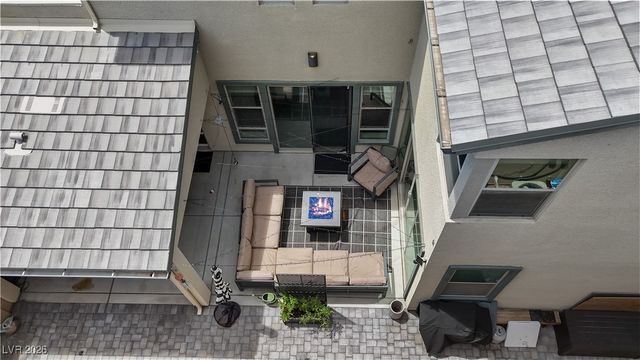 9710 Hiking Avenue, Las Vegas, NV 89166