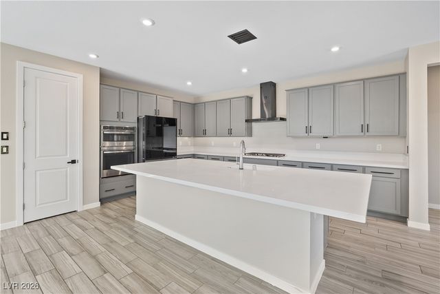 9710 Hiking Avenue, Las Vegas, NV 89166