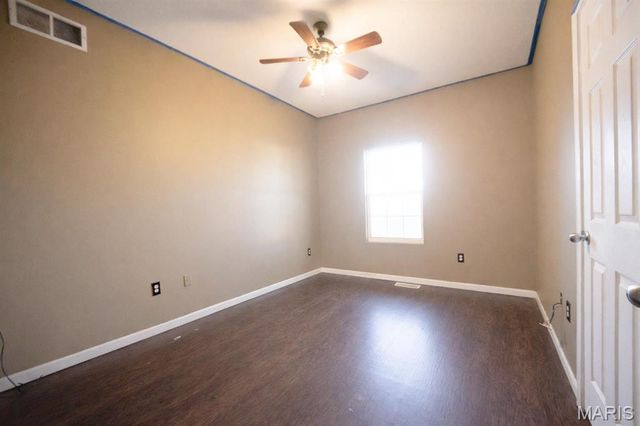 381 High Point Drive, Edwardsville, IL 62025