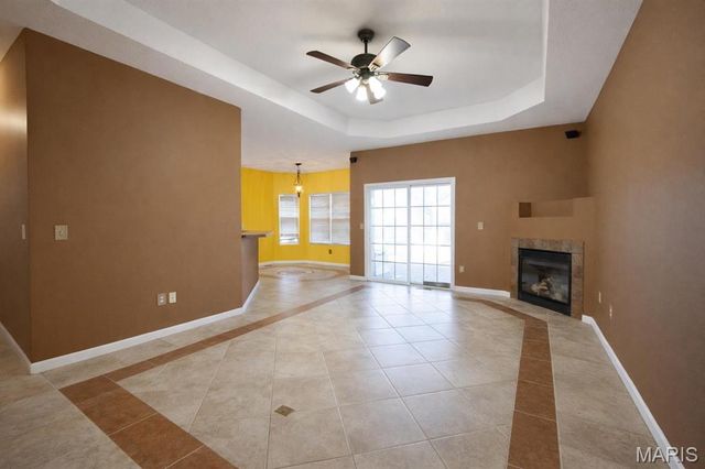 381 High Point Drive, Edwardsville, IL 62025