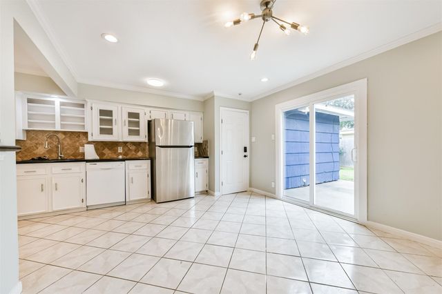 7 Gulf Lane, Galveston, TX 77550