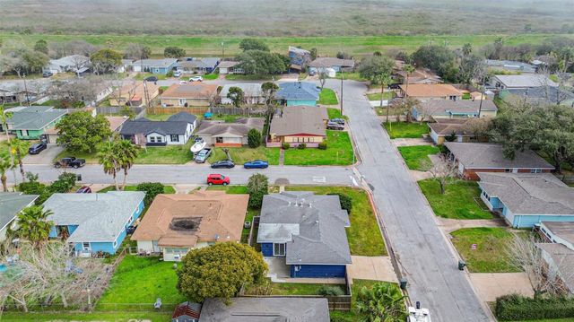 7 Gulf Lane, Galveston, TX 77550