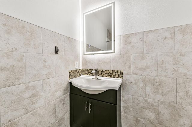 7 Gulf Lane, Galveston, TX 77550