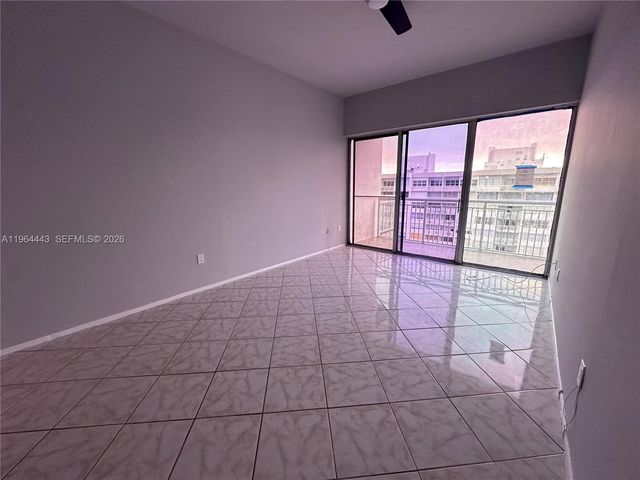 18051 Biscayne Boulevard PH05, Aventura, FL 33160