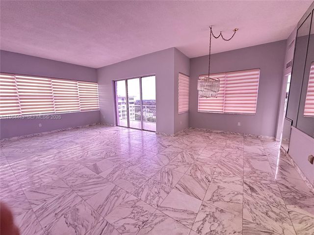 18051 Biscayne Boulevard PH05, Aventura, FL 33160