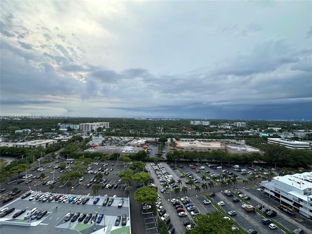 18051 Biscayne Boulevard PH05, Aventura, FL 33160