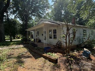 410 24th Street SW, Hickory, NC 28602