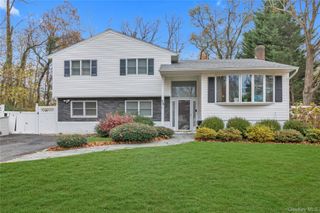 50 Jerome Drive, Glen Cove, NY 11542